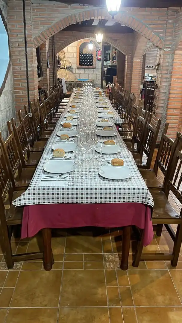 Casa adosada en venda a Calle Mirador, 4, Herradón de Pinares Casa adosada en venda en Herradón de Pinares amb Aire condicionat