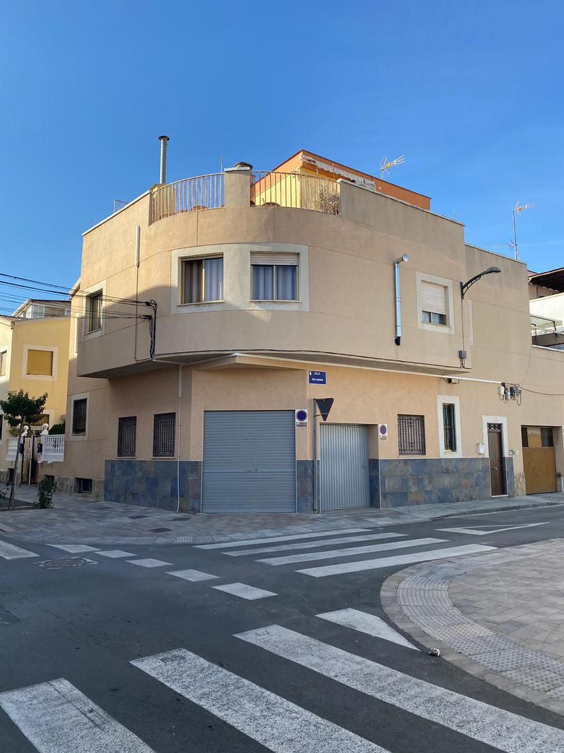 Exterior view of Duplex for sale in Rafal  with Air Conditioner, Heating and Terrace