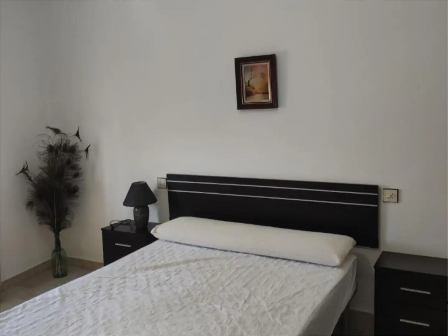 Schlafzimmer von Einfamilien-Reihenhaus zur Miete in Navalvillar de Pela mit Heizung und Möbliert