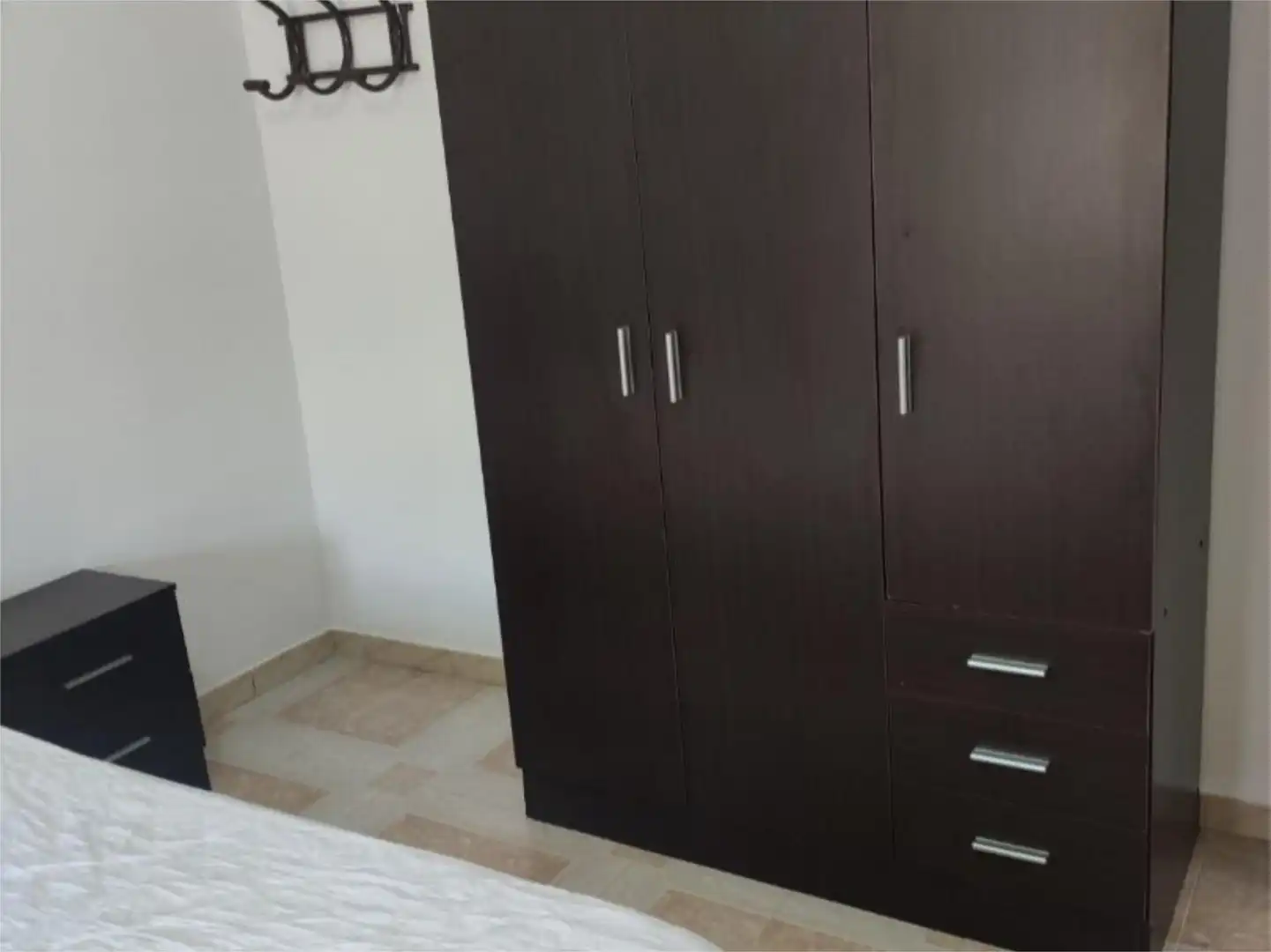 Schlafzimmer von Einfamilien-Reihenhaus zur Miete in Navalvillar de Pela mit Heizung und Möbliert