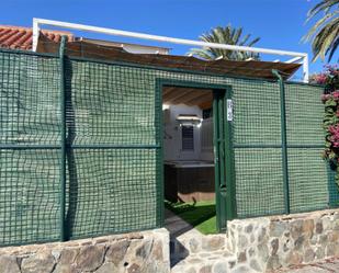 Vista exterior de Pis en venda en San Bartolomé de Tirajana amb Aire condicionat, Terrassa i Piscina