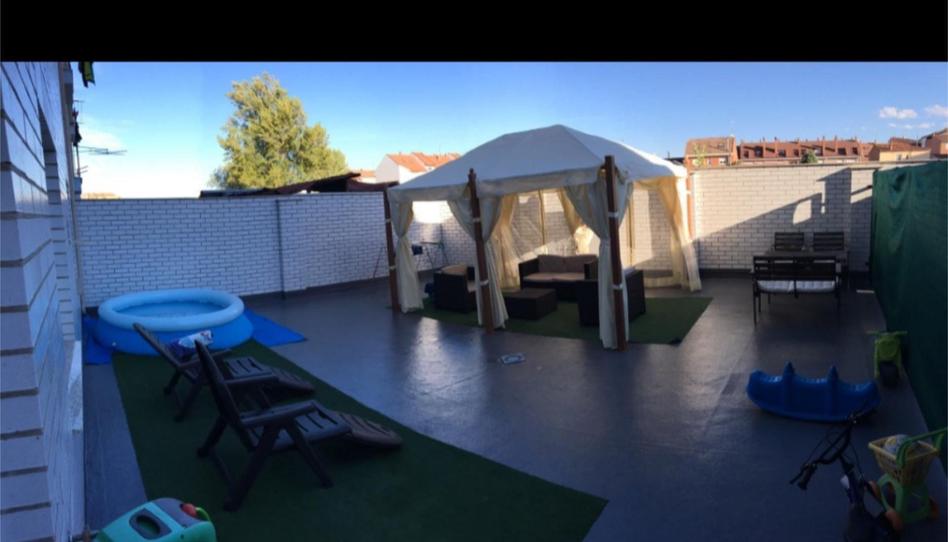 Piso en venta en Calle Vía Láctea, 4, Trobajo del Camino, San Andrés del Rabanedo - imagen 1 Foto 1 de Piso en venta en Calle Vía Láctea, 4, Trobajo del Camino, San Andrés del Rabanedo