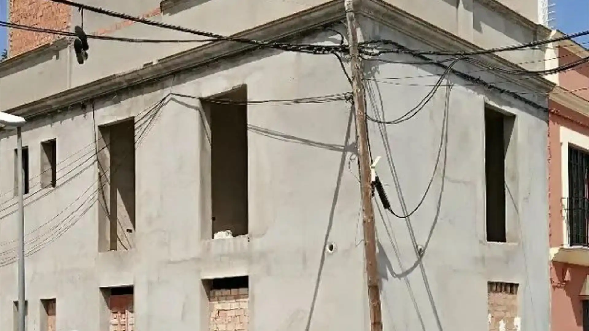 Casa adosada en venta en Calle María Auxiliadora, 7, Brenes Vista exterior de Casa adosada en venta en Brenes