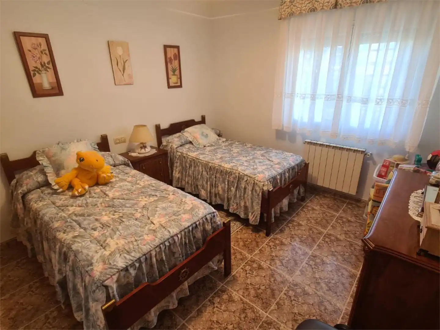 Houses for sale in Urbanizacion Aguasol, 72, Pedanías - Extrarradio Bedroom of Houses for sale in Albacete with Air Conditioner, Heating and Private garden