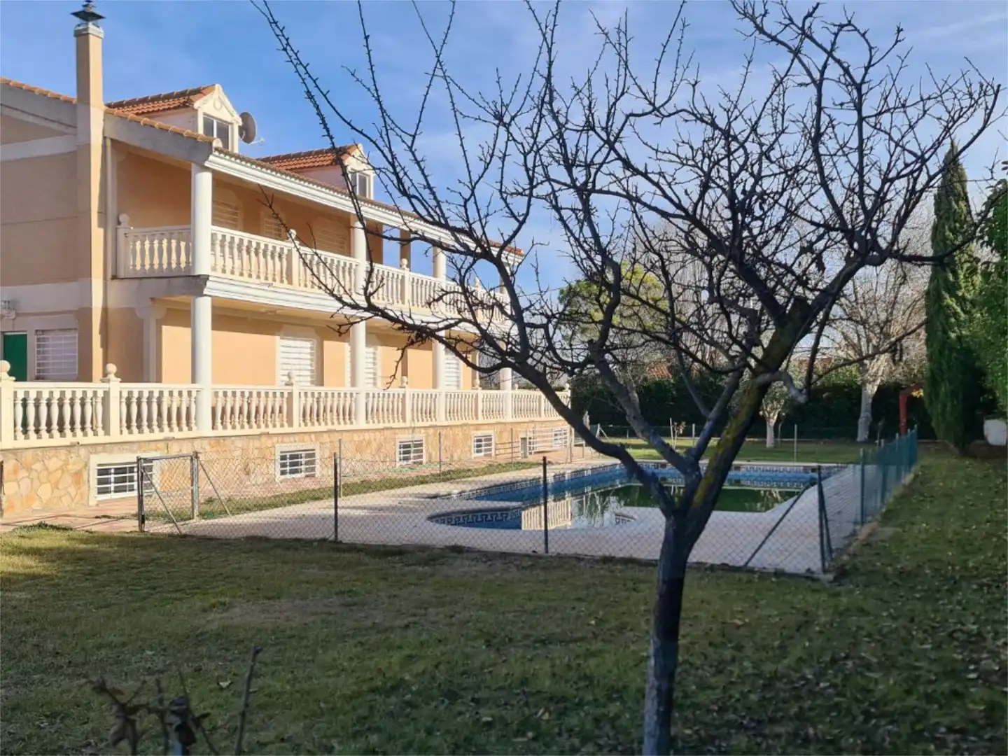 Houses for sale in Urbanizacion Aguasol, 72, Pedanías - Extrarradio Garden of Houses for sale in Albacete with Air Conditioner, Heating and Private garden