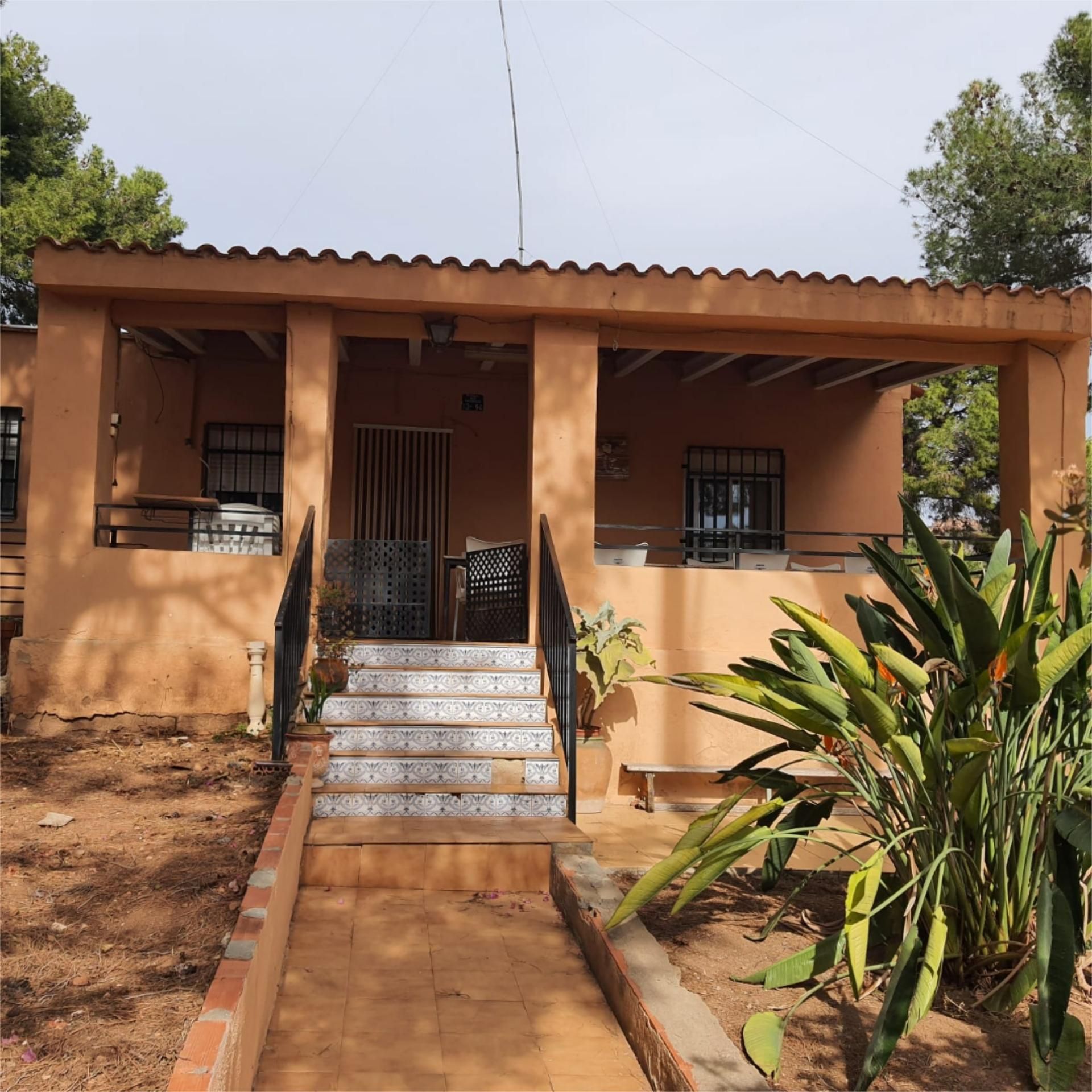 Vista exterior de Finca rústica en venda en Albalat dels Tarongers amb Aire condicionat, Terrassa i Piscina