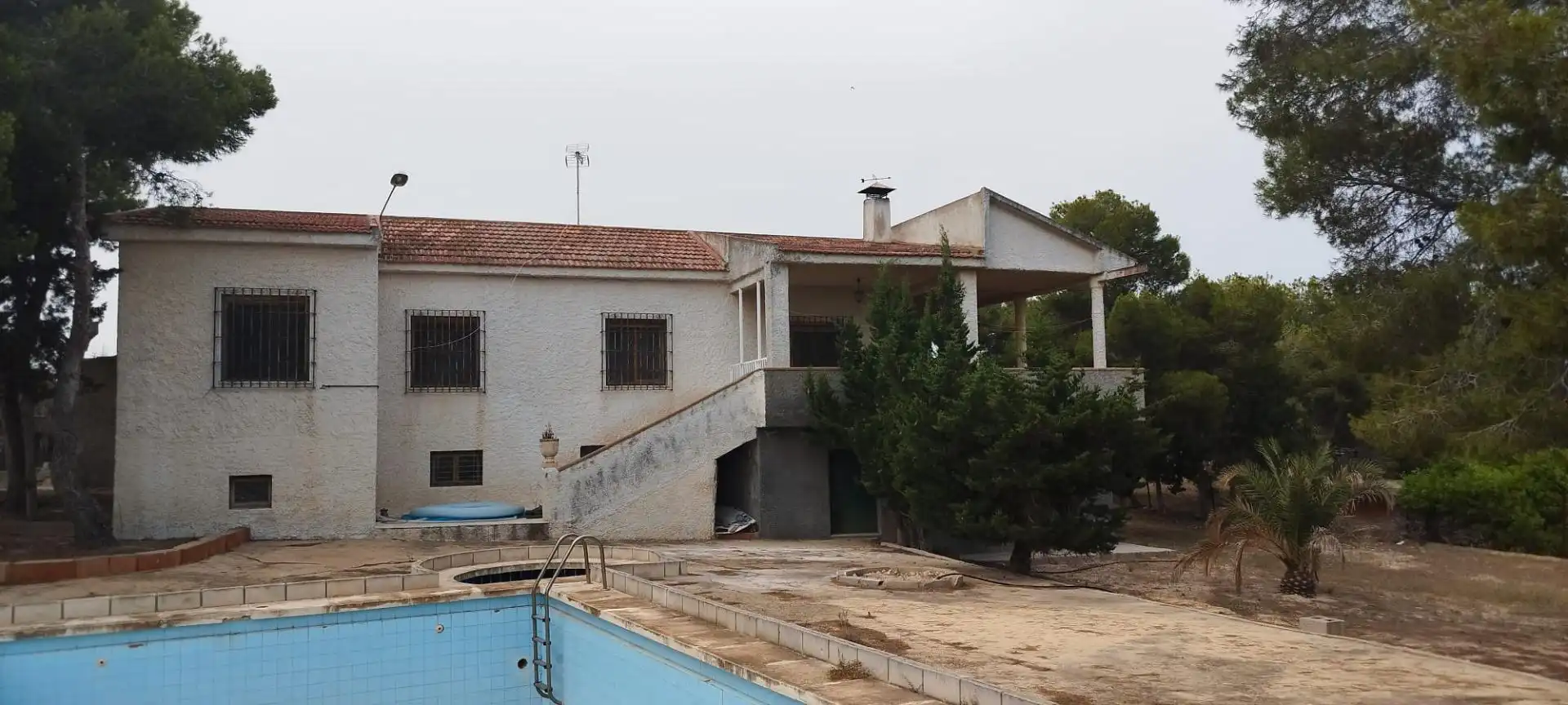 Exterior view of Houses for sale in Almoradí  with Terrace, Swimming Pool and Balcony