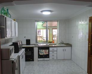 Kitchen of Duplex to share in San Andrés del Rabanedo  with Heating and Furnished