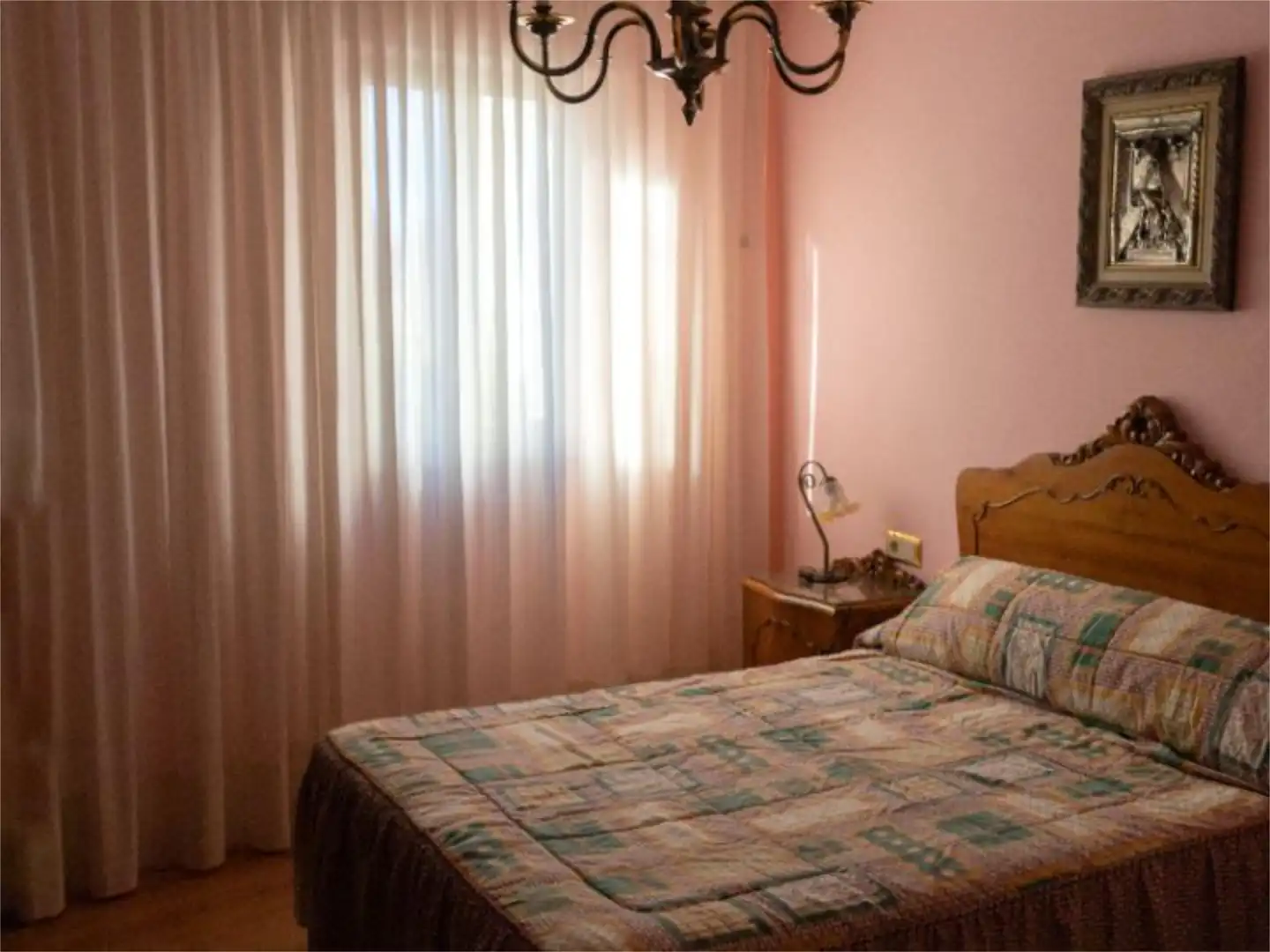 Habitación de Dúplex para compartir en San Andrés del Rabanedo con Calefacción y Amueblado