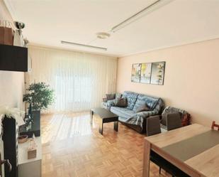Living room of Flat for sale in Santa María del Páramo  with Terrace and Balcony