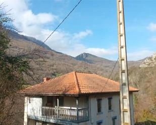 Vista exterior de Pis en venda en Ponga amb Balcó