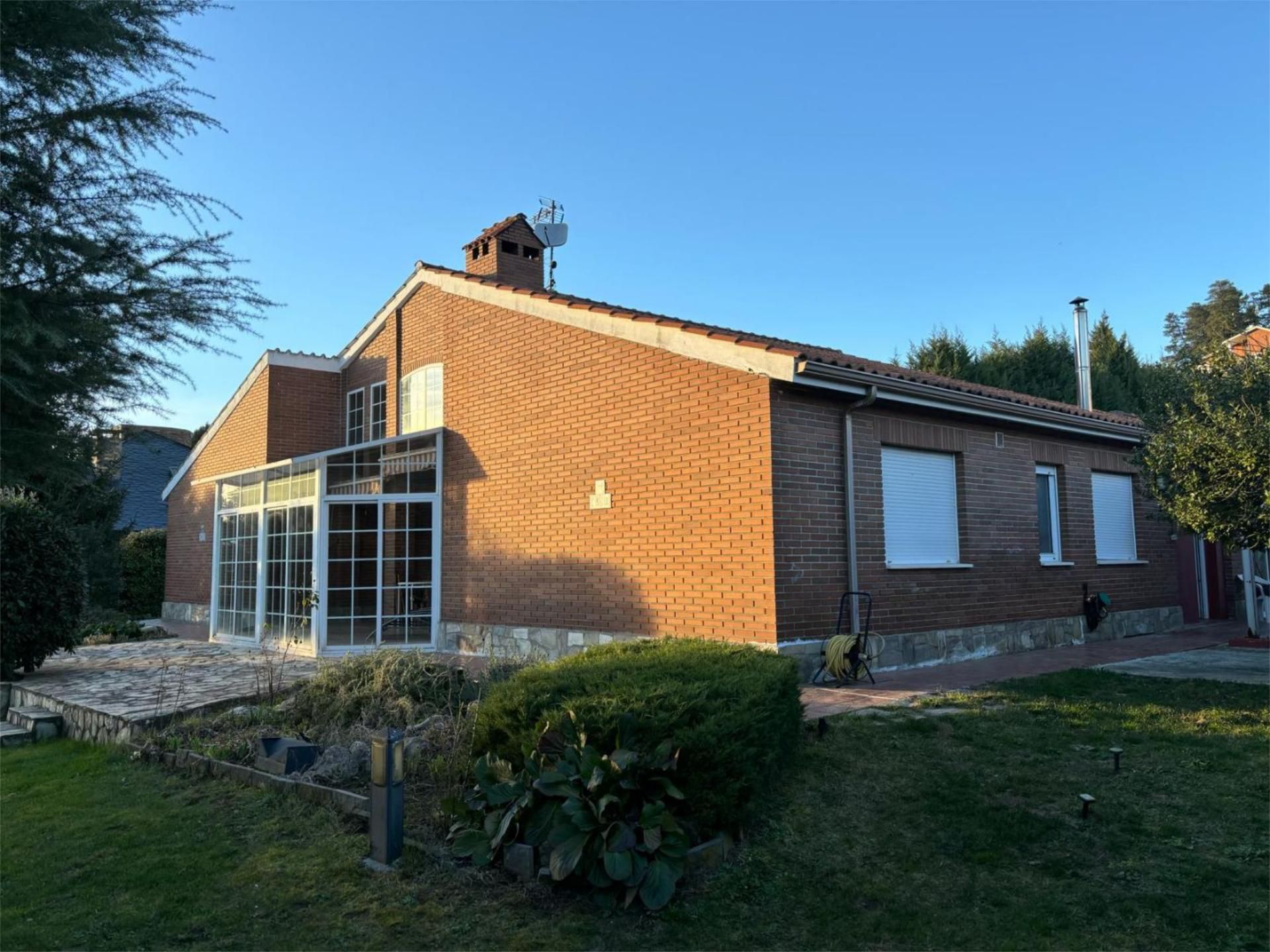 Exterior view of House or chalet for sale in Ponferrada  with Terrace