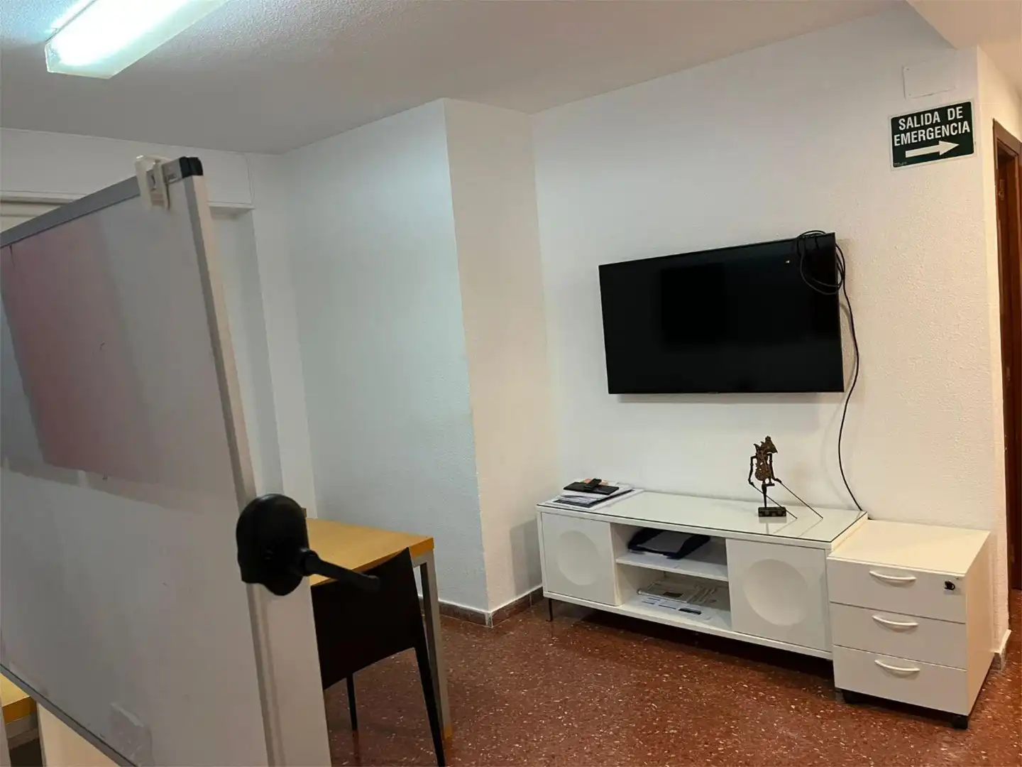 Office for rent in Carrer del Doctor Josep Juan Dómine, 11, El Grau Office for rent in Carrer del Doctor Josep Juan Dómine, 11, El Grau