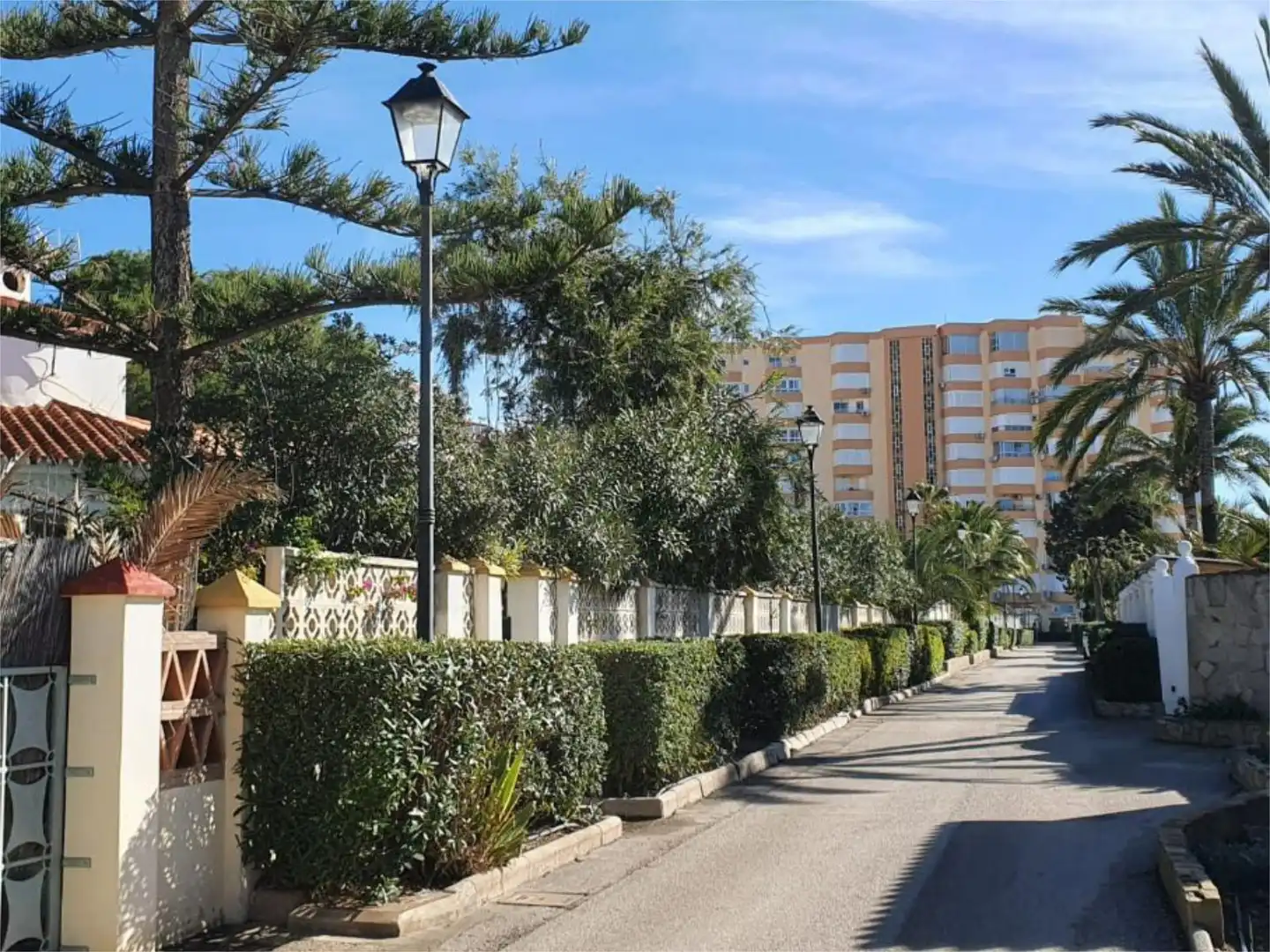 Casa o chalet en venta en Calle Mijas, 9, Centro Internacional Vista exterior de Casa o chalet en venta en Torrox con Aire acondicionado