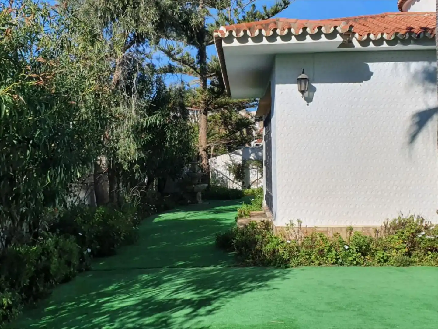 Casa o chalet en venta en Calle Mijas, 9, Centro Internacional Jardín de Casa o chalet en venta en Torrox con Aire acondicionado