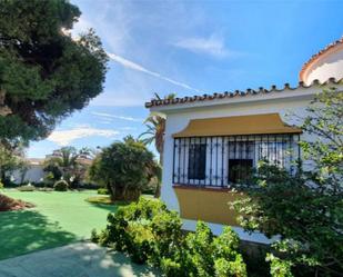 Vista exterior de Casa o xalet en venda en Torrox amb Aire condicionat