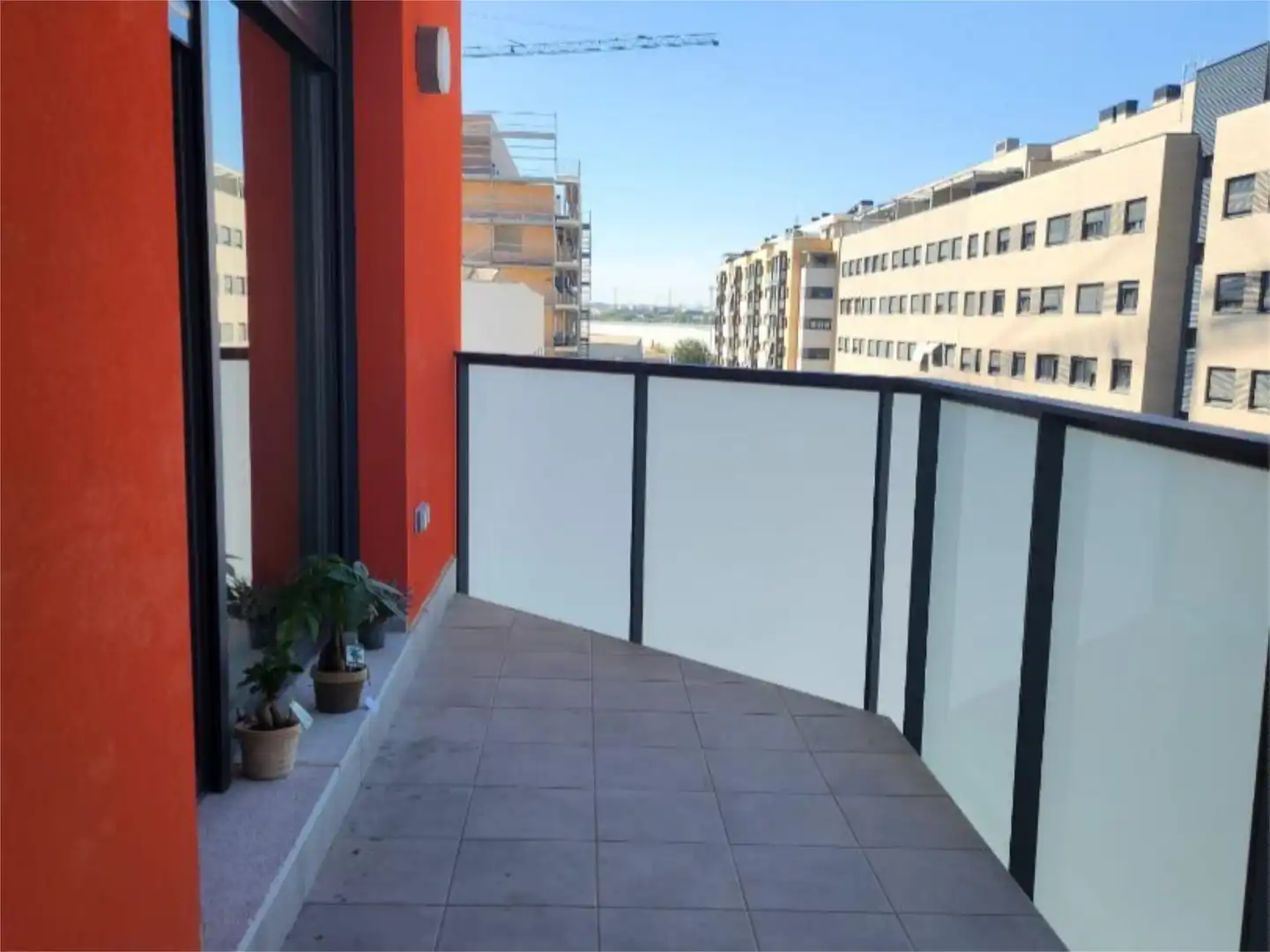 Balcony of Flat for share in Madrid  with Air Conditioner, Heating and Furnished