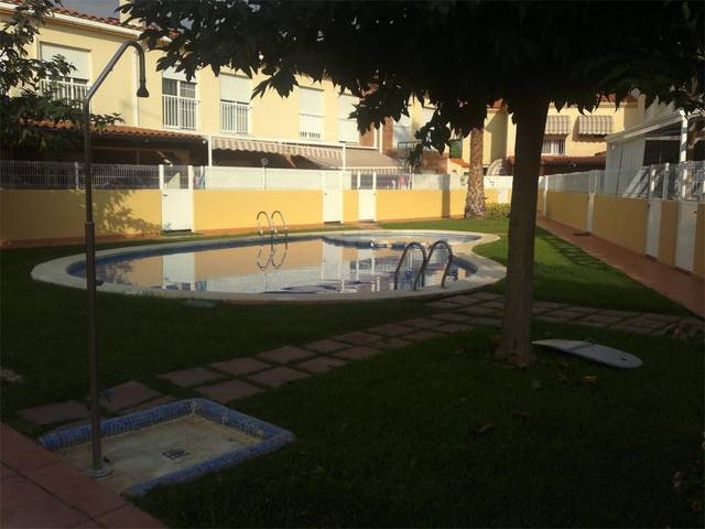 Casa adosada en Venta en Carrer Formentera, 53 en Playa