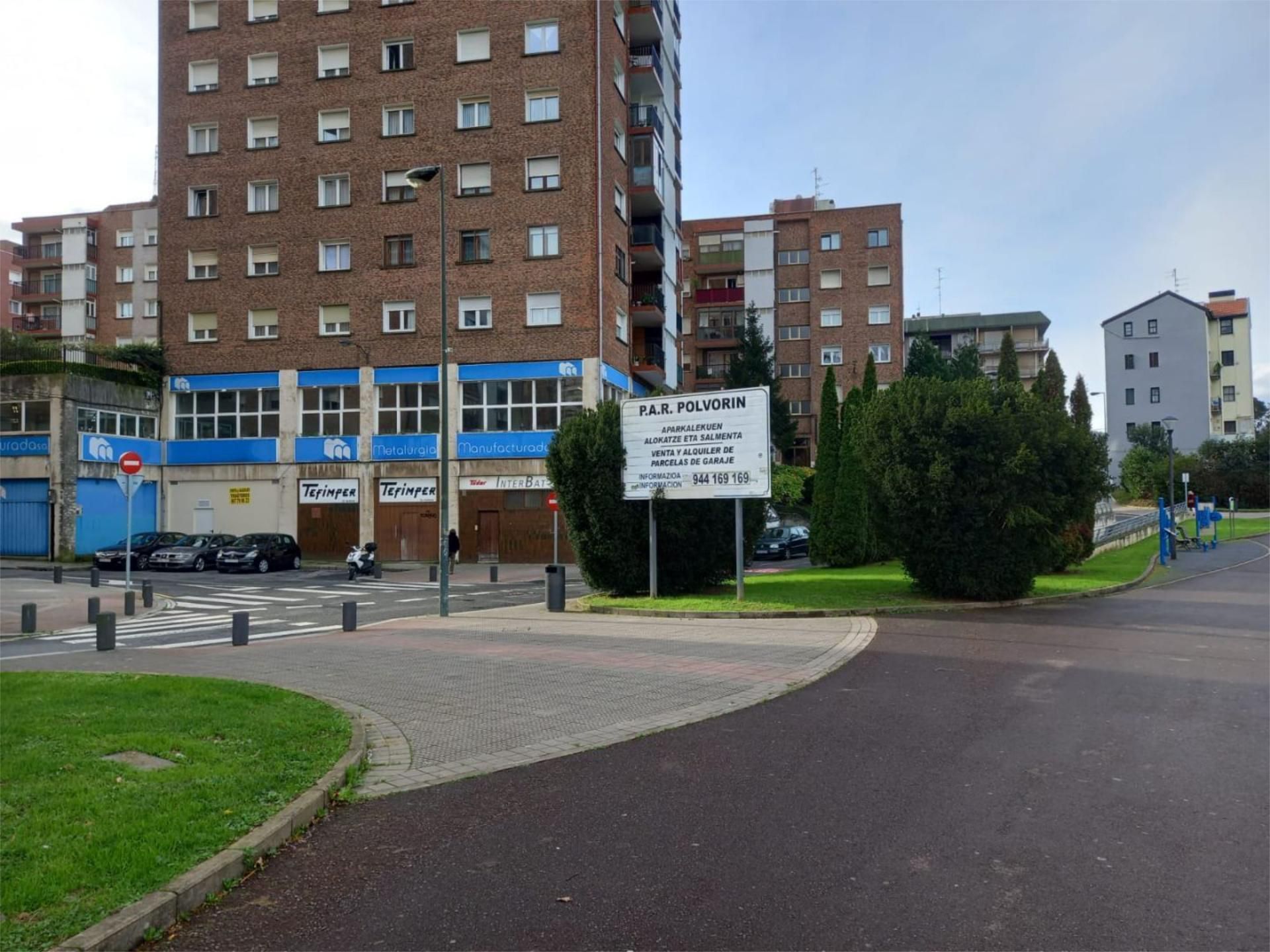 Vista exterior de Traster en venda en Bilbao 