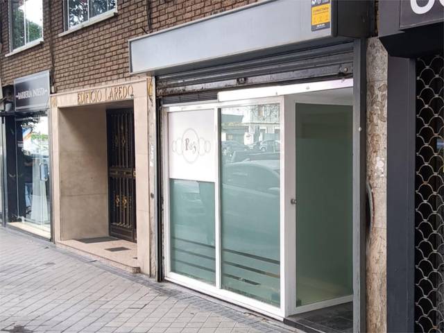 Local comercial en Venta en Calle de Sánchez Barcáiztegui, 40 en Pacífico