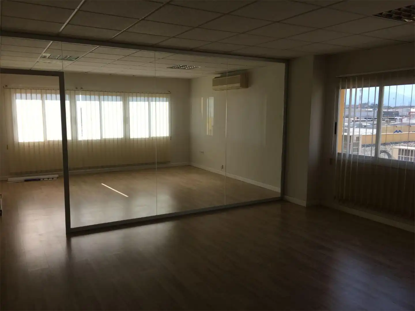 Büro zum Verkauf in Málaga mit Klimaanlage und Heizung