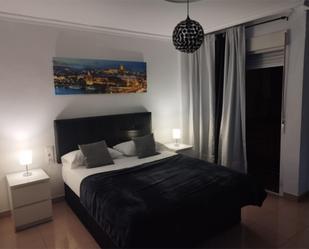 Bedroom of Flat for sale in  Sevilla Capital  with Air Conditioner and Terrace