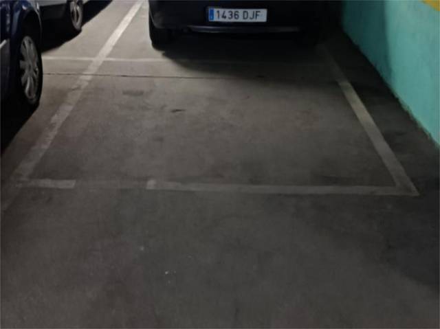 Garaje en Alquiler en Calle Rocinante, 9 en Tres Olivos - Valverde