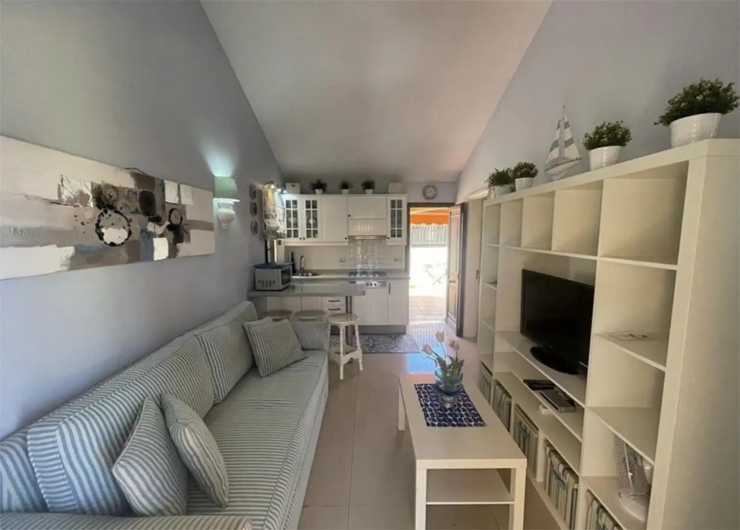 Sala d'estar de Casa o xalet de lloguer en San Bartolomé de Tirajana amb Aire condicionat, Moblat i Forn