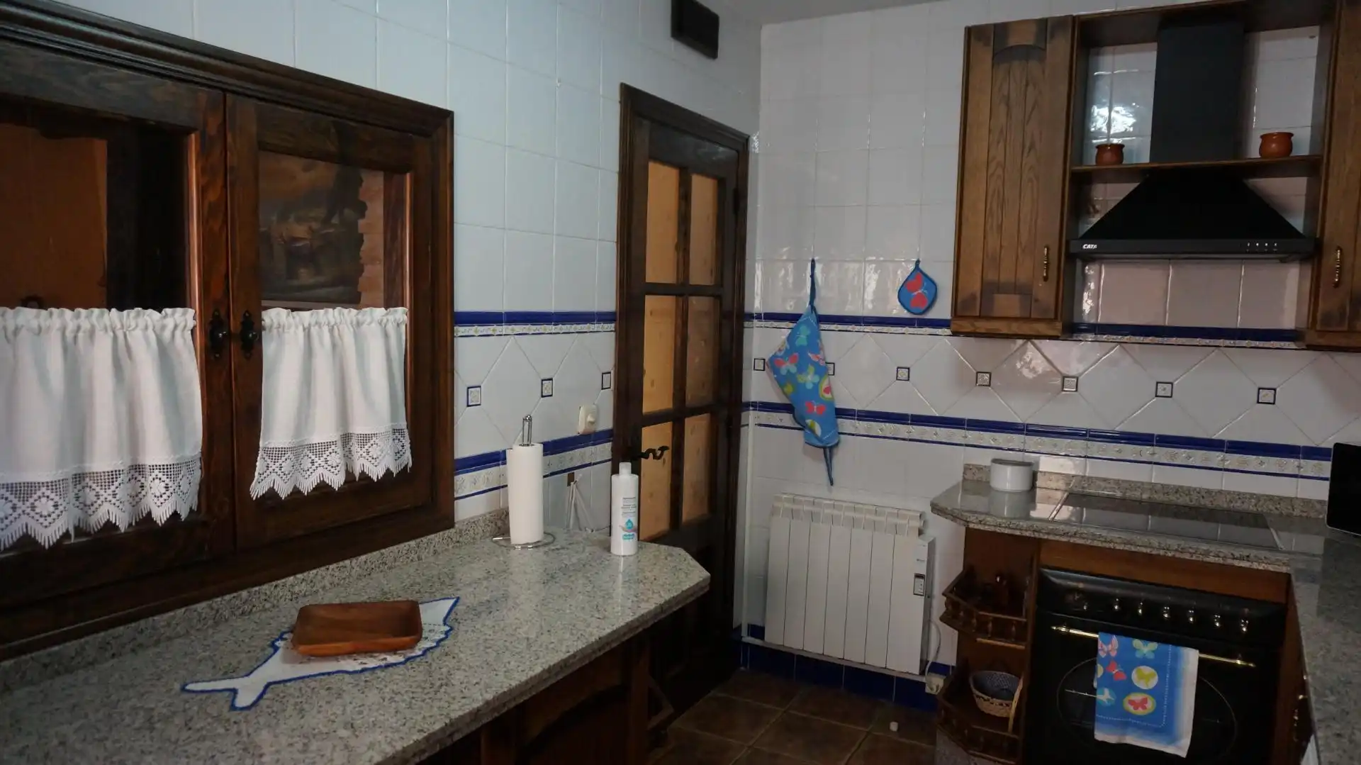 Casa adosada en venda a Calle San Pedro de Alcántara, 11, Valverde del Fresno Cuina de Casa adosada en venda en Valverde del Fresno amb Aire condicionat, Calefacció i Terrassa