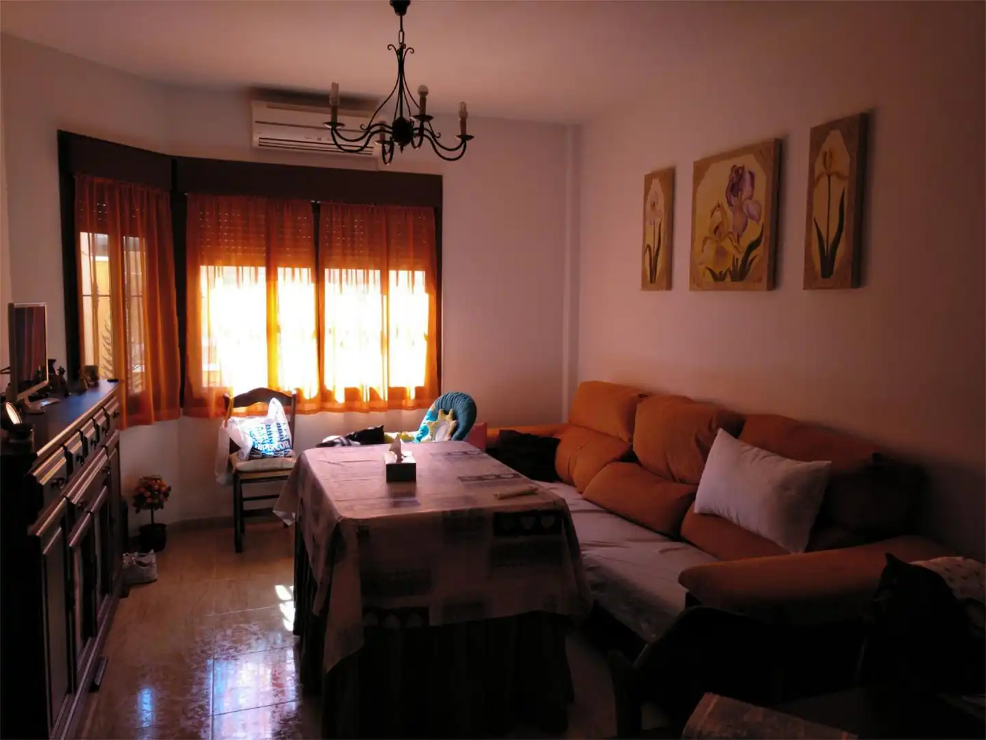 Casa adosada en venta en Calle Victoria Kemp, 14, La Victoria Sala de estar de Casa adosada en venta en La Victoria con Aire acondicionado, Jardín privado y Terraza