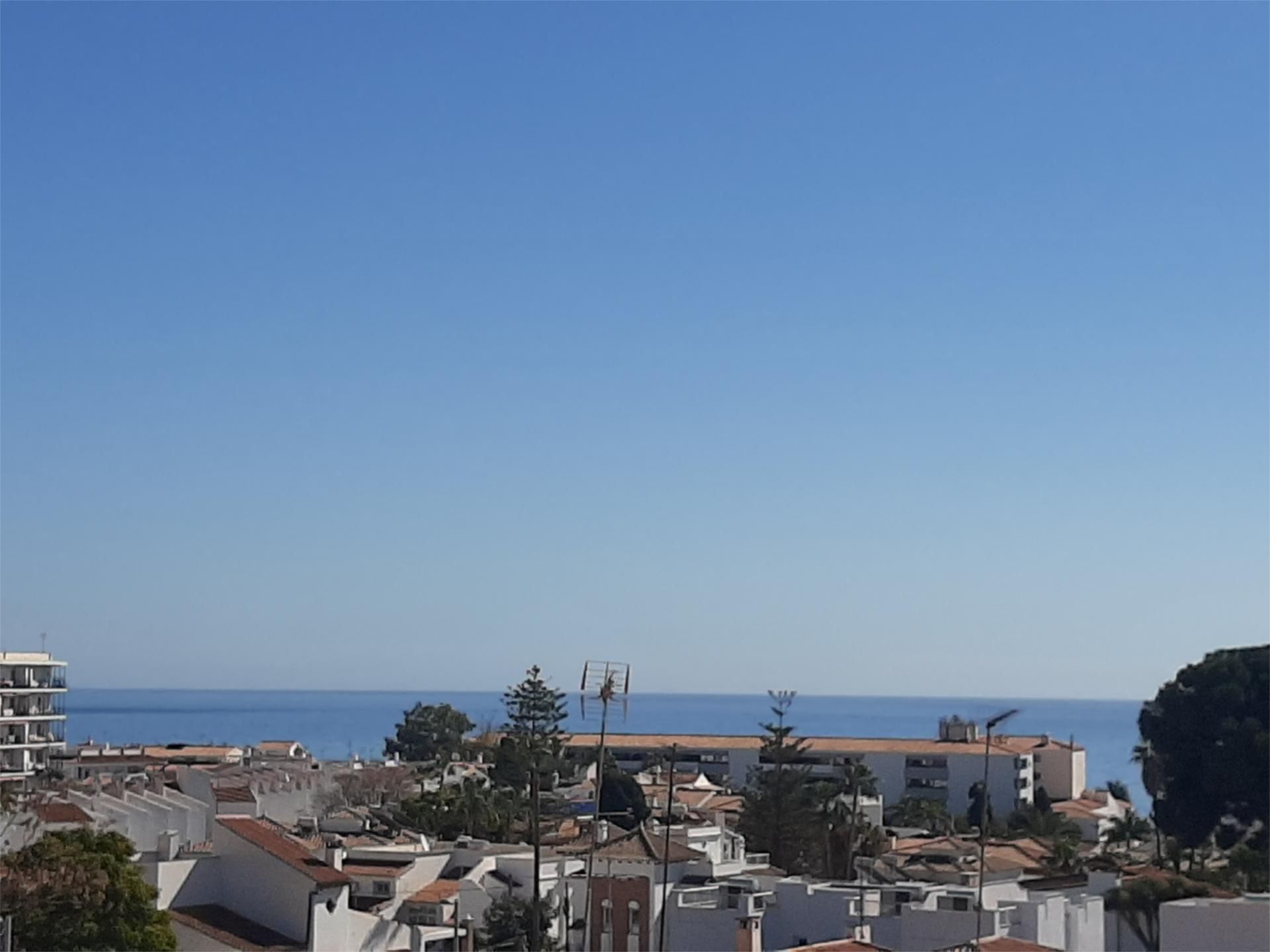 Exterior view of Flat for sale in Nerja  with Parquet flooring, Terrace and Oven