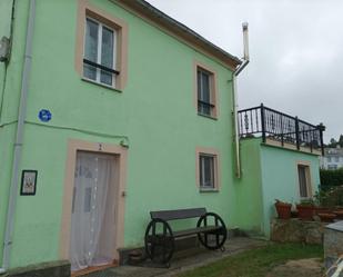 Vista exterior de Casa o xalet en venda en Barreiros amb Terrassa, Piscina i Balcó