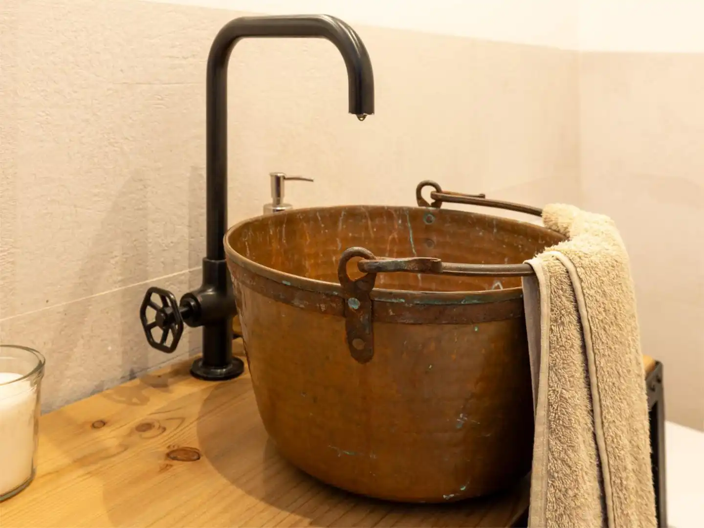 Wohnung zum Verkauf in Carrer de Sant Maties, 52, Creu Alta Badezimmer von Wohnung zum Verkauf in Sabadell mit Klimaanlage, Heizung und Terrasse