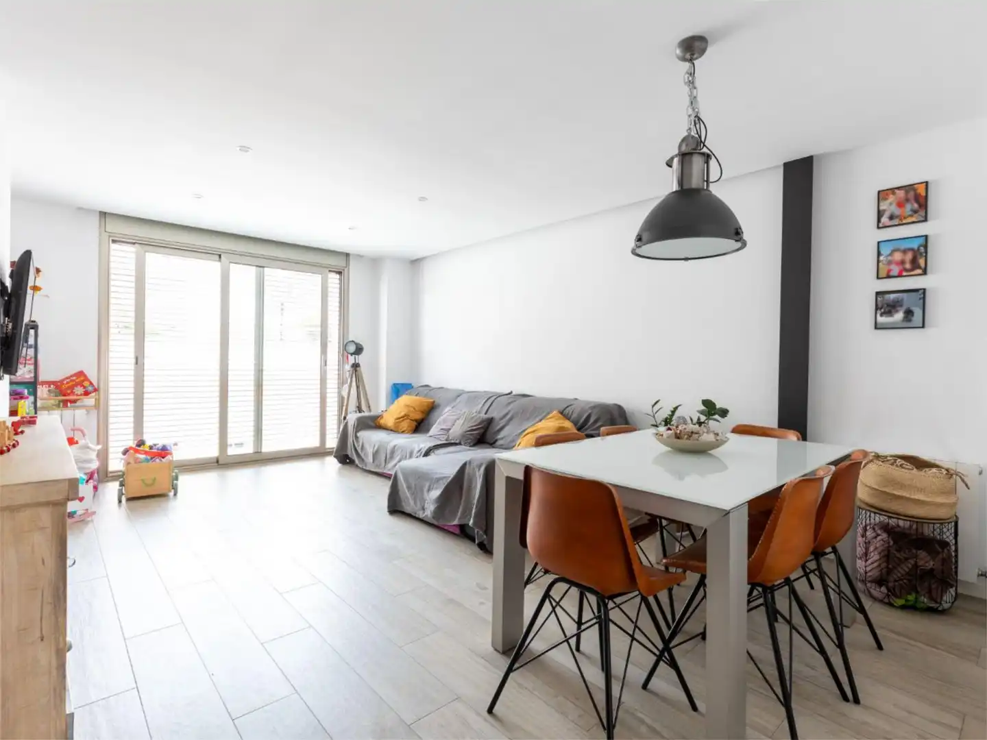 Wohnung zum Verkauf in Carrer de Sant Maties, 52, Creu Alta Wohnzimmer von Wohnung zum Verkauf in Sabadell mit Klimaanlage, Heizung und Terrasse
