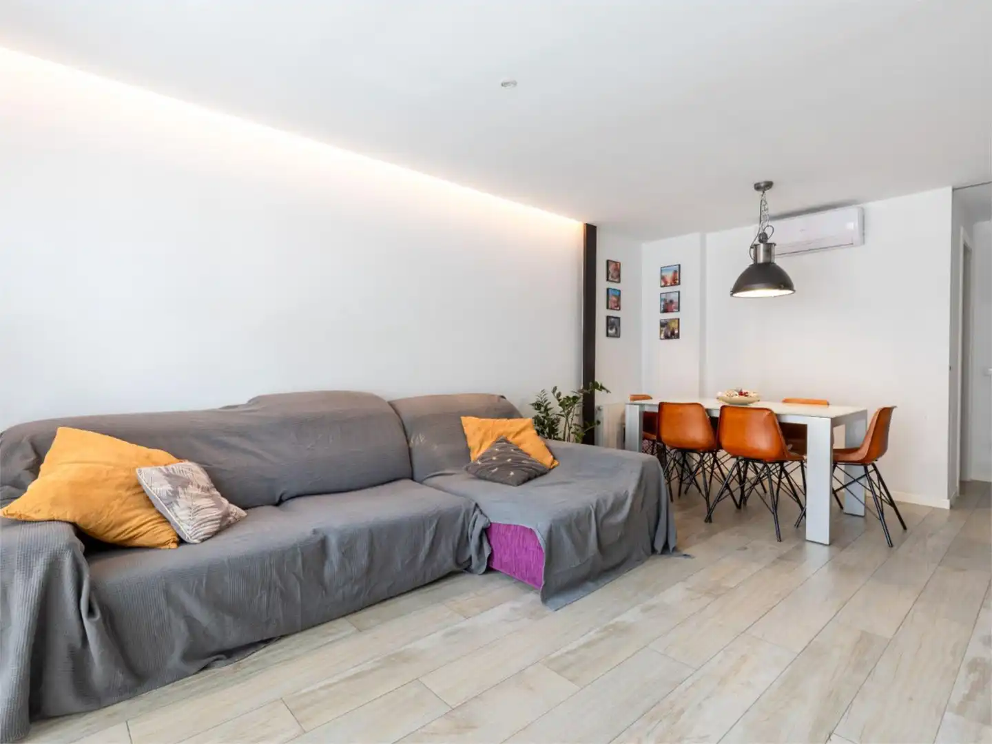 Wohnung zum Verkauf in Carrer de Sant Maties, 52, Creu Alta Wohnzimmer von Wohnung zum Verkauf in Sabadell mit Klimaanlage, Heizung und Terrasse