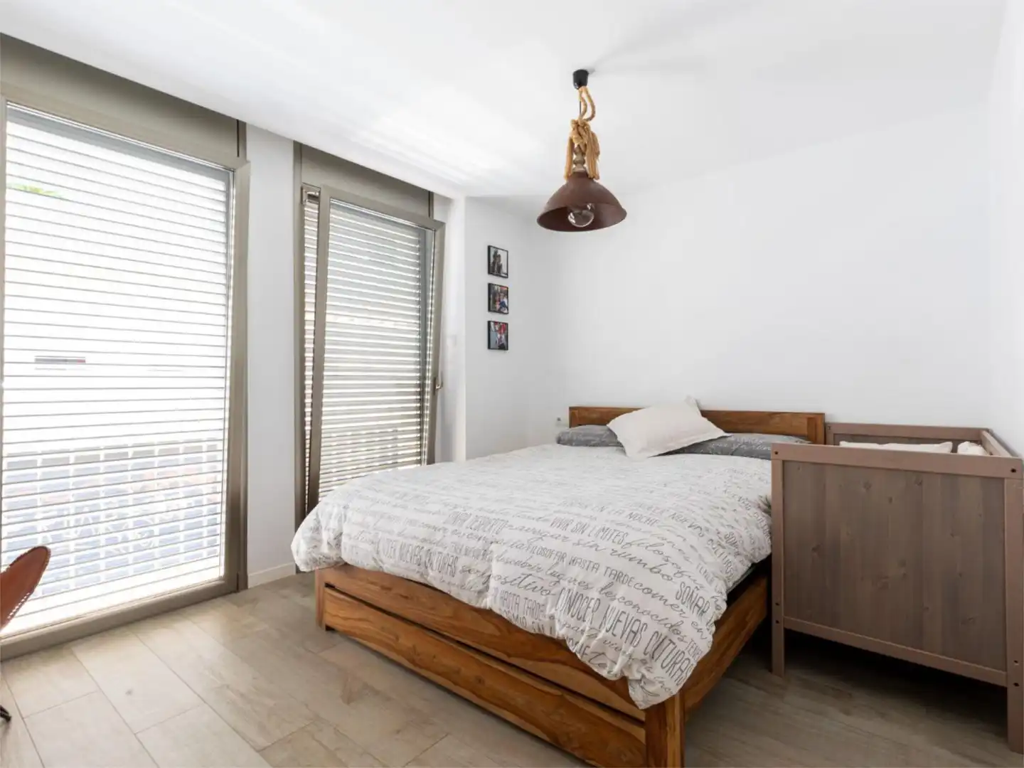 Wohnung zum Verkauf in Carrer de Sant Maties, 52, Creu Alta Schlafzimmer von Wohnung zum Verkauf in Sabadell mit Klimaanlage, Heizung und Terrasse