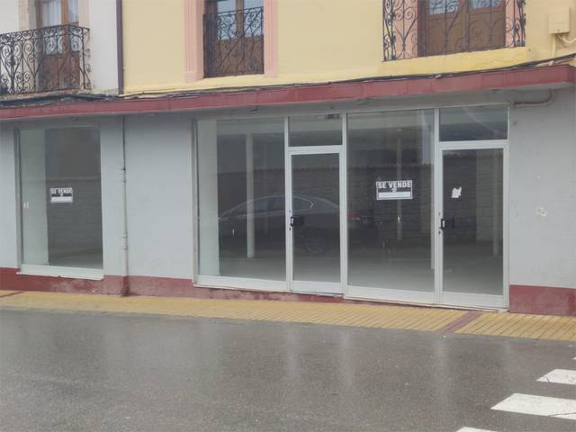 Local comercial en Venta en Calle Padre Isla, 2 en Cistierna