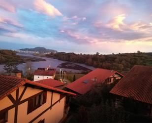 Vista exterior de Casa o xalet en venda en Voto amb Terrassa i Balcó