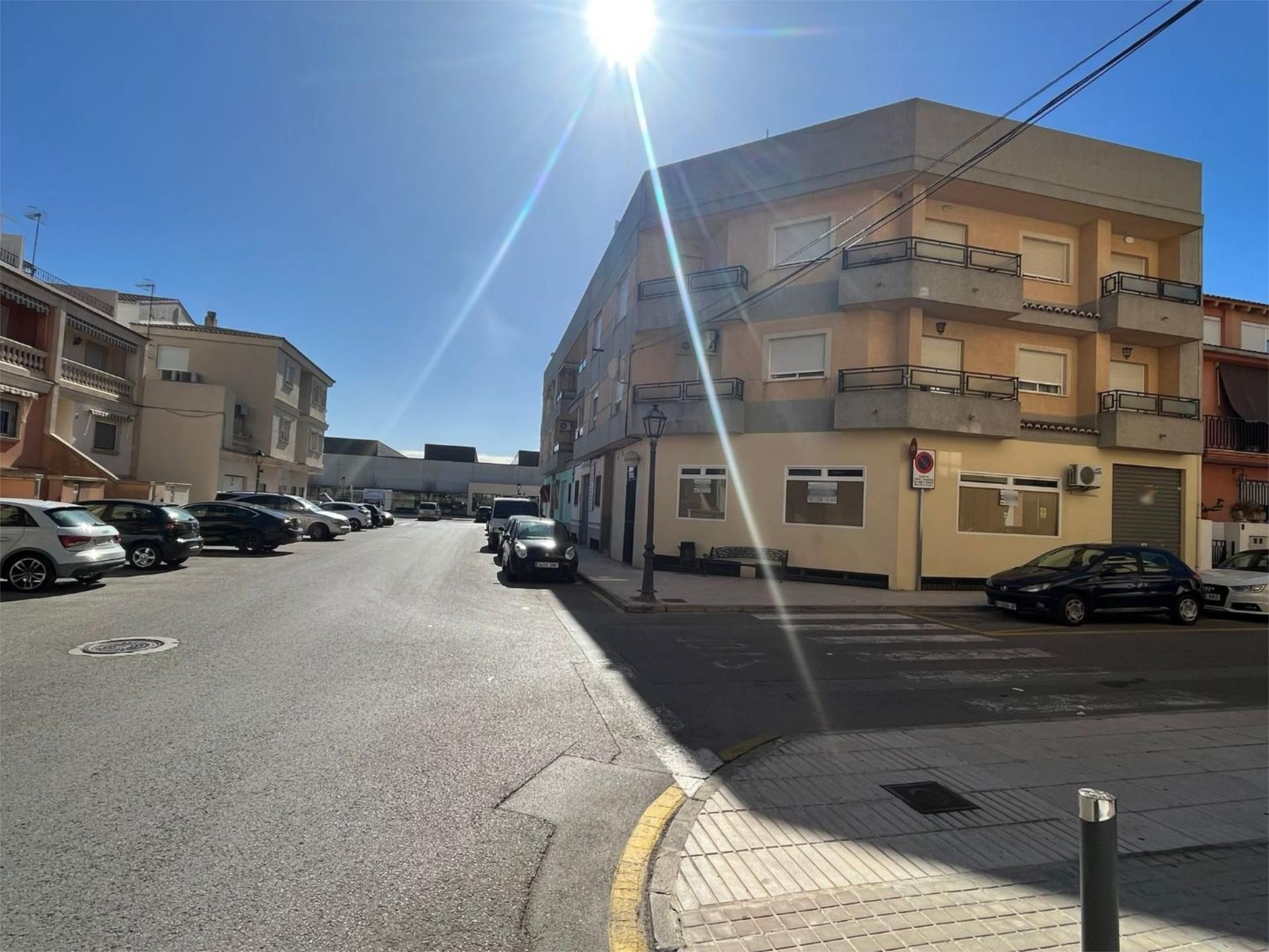Vista exterior de Local en venda en La Llosa de Ranes amb Aire condicionat