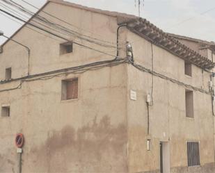 Vista exterior de Casa adosada en venda en Lanaja amb Calefacció i Moblat