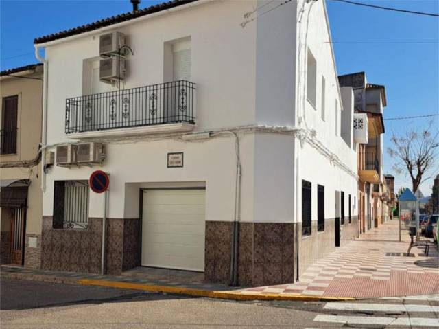 Casa adosada en venta en avinguda comunitat valenc