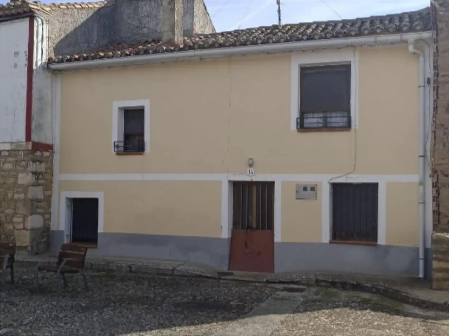 Casa adosada en venta en Calle la Paz, 14, Cordovilla la Real Vista exterior de Casa adosada en venta en Cordovilla la Real con Calefacción, Jardín privado y Amueblado