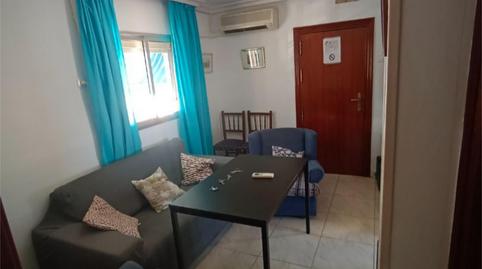 Flat to rent in Avenida Doctor Fedriani, 20, Cruz Roja, Sevilla - image 2 Photo 2 of Flat to rent in Avenida Doctor Fedriani, 20, Cruz Roja, Sevilla