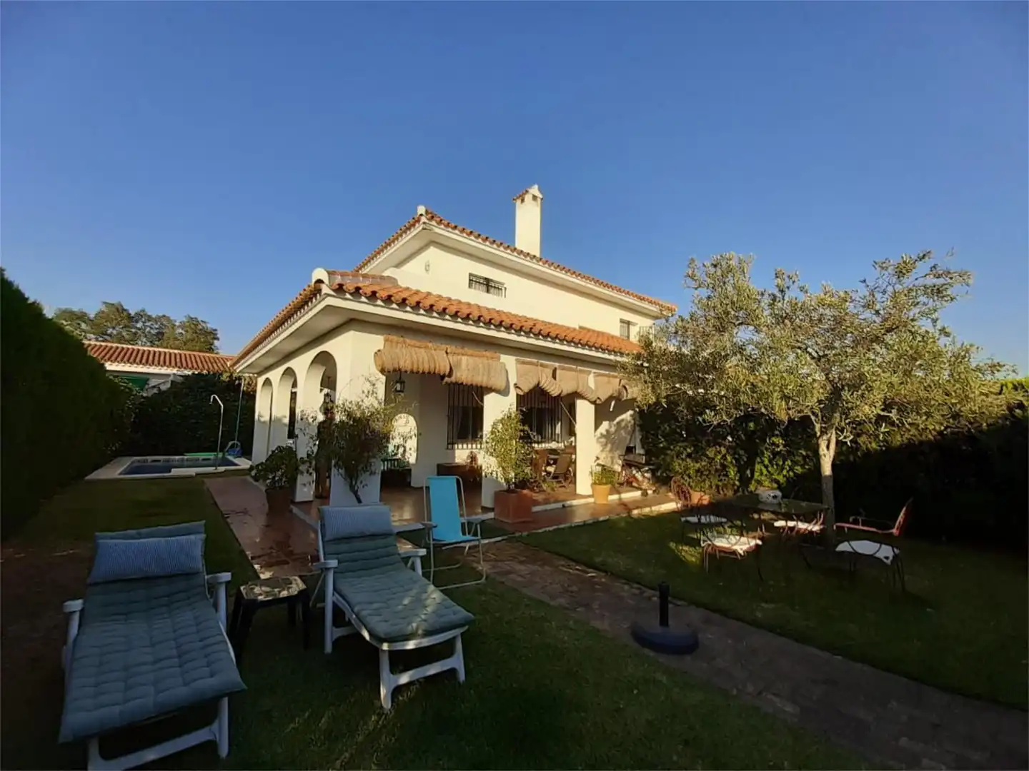 Einfamilien-Reihenhaus zur Miete in Sector G, 78, Centro - Torre de la Higuera Einfamilien-Reihenhaus zur Miete in Sector G, 78, Centro - Torre de la Higuera