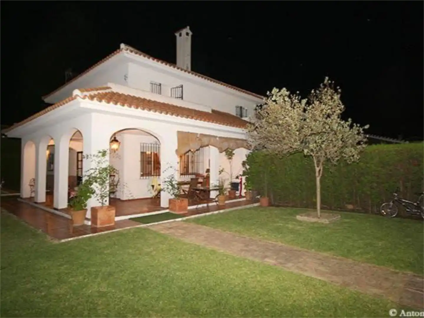Einfamilien-Reihenhaus zur Miete in Sector G, 78, Centro - Torre de la Higuera Einfamilien-Reihenhaus zur Miete in Sector G, 78, Centro - Torre de la Higuera