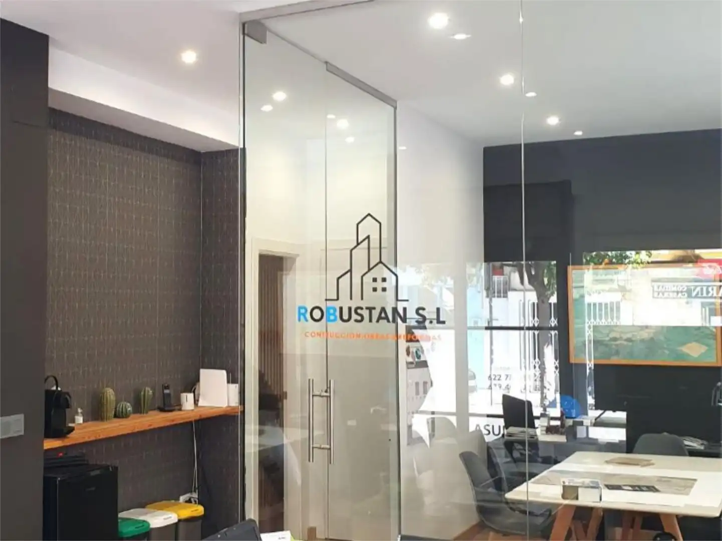 Commercial properties for rent in Sevilla  with Air Conditioner and Heating
