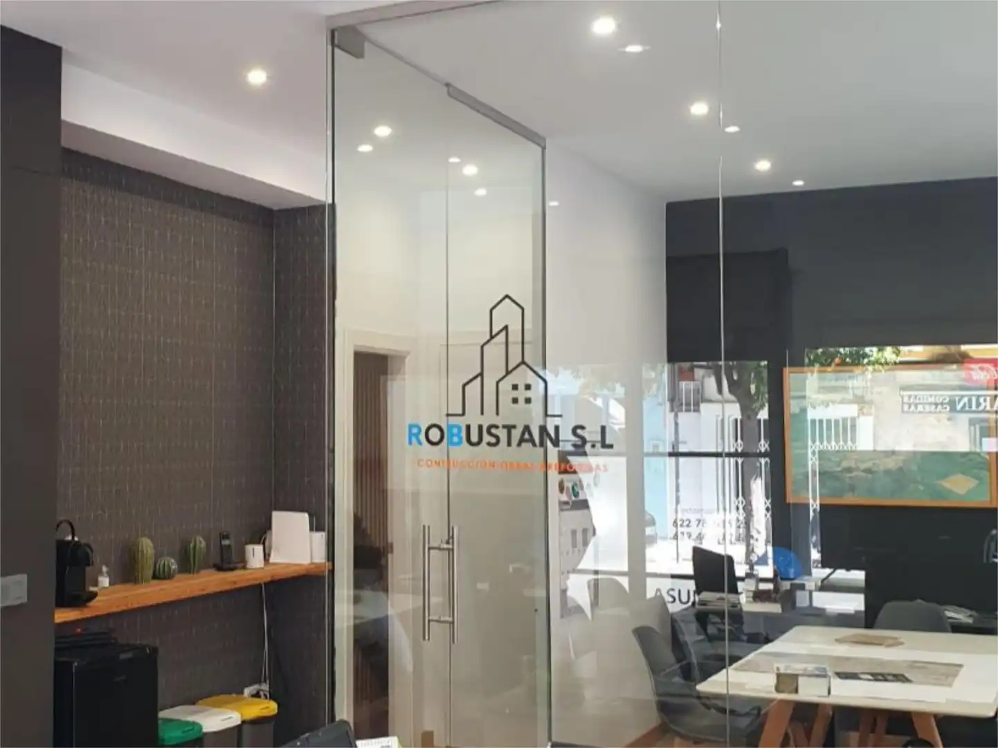 Commercial properties for rent in Sevilla  with Air Conditioner and Heating