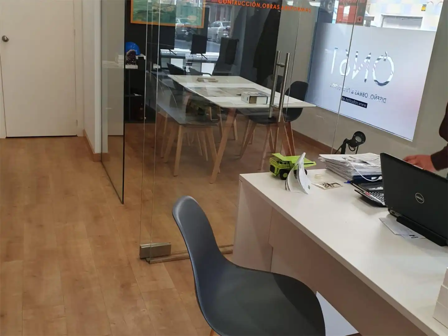 Commercial properties for rent in Sevilla  with Air Conditioner and Heating
