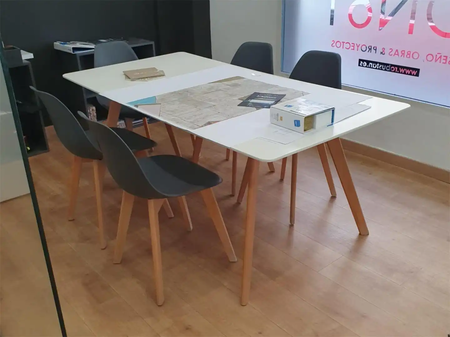 Commercial properties for rent in Sevilla  with Air Conditioner and Heating