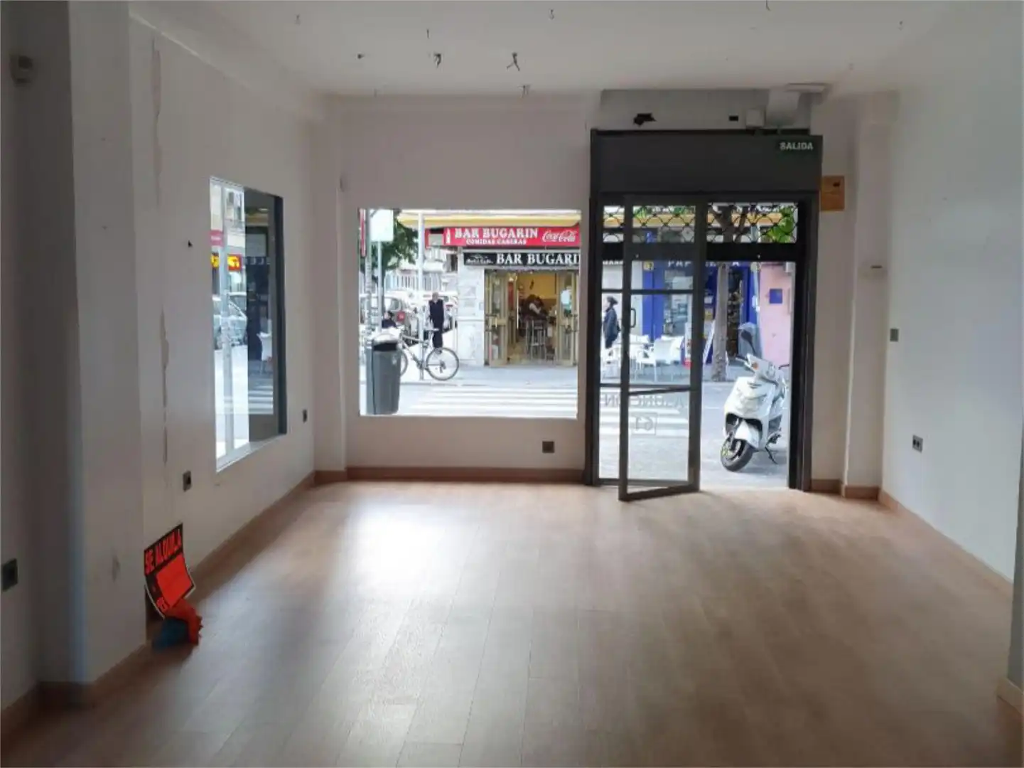 Commercial properties for rent in Sevilla  with Air Conditioner and Heating